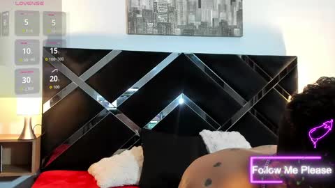 Snapshot of nextboywell1 chatting on 05/05/26, 03:03 Yeison online show from 05/05/26, 03:03