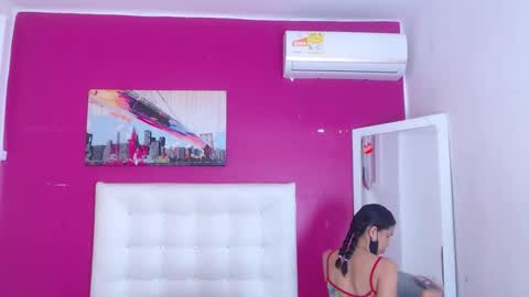 nextdoor_fantasy online show from 02/04/26, 03:23