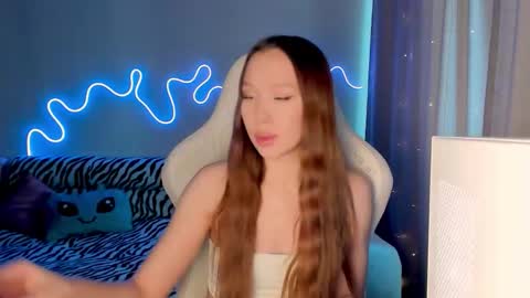 Snapshot of neyrmina chatting on 01/06/26, 09:24 Mina online show from 01/06/26, 09:24