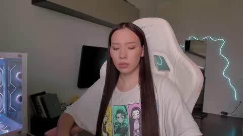 Mina online show from 07/29/26, 09:18