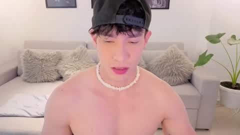 Snapshot of neythan__blaze chatting on 03/20/26, 08:57 online show from 03/20/26, 08:57