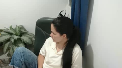 Snapshot of nezuko_sweet chatting on 03/09/26, 03:10 nezuko_sweet online show from 03/09/26, 03:10