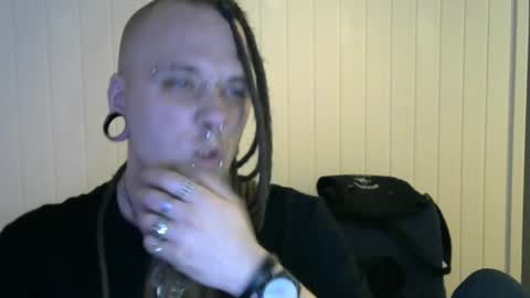 Snapshot of nezvers chatting on 01/17/25, 10:56 YouPick online show from 01/17/25, 10:56