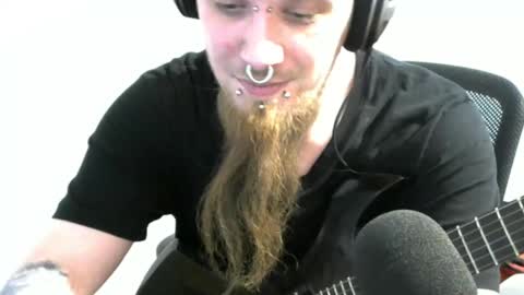 Snapshot of nezvers chatting on 02/14/25, 06:19 YouPick online show from 02/14/25, 06:19