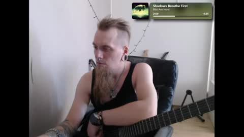 Snapshot of nezvers chatting on 06/22/26, 01:30 YouPick online show from 06/22/26, 01:30