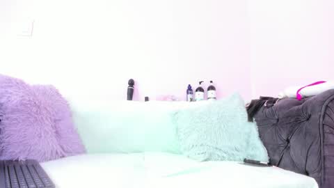 Snapshot of nezzukoo chatting on 05/13/26, 07:22 nezzukoo online show from 05/13/26, 07:22