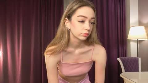 Snapshot of nganlico chatting on 12/19/25, 03:13 Anasteisha online show from 12/19/25, 03:13