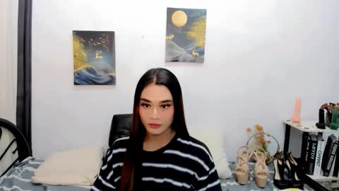 hottie nicole online show from 10/17/25, 10:45