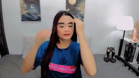 Snapshot of nhics_and_hades chatting on 11/13/25, 12:31 nhics and hades online show from 11/13/25, 12:31