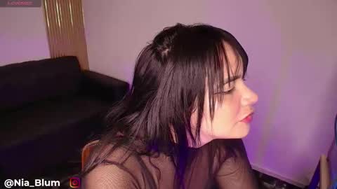 Snapshot of nia_blum chatting on 01/13/26, 01:05 Nia Blum online show from 01/13/26, 01:05