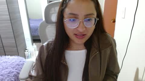 Snapshot of nia_cop chatting on 02/05/26, 05:23 Dani online show from 02/05/26, 05:23