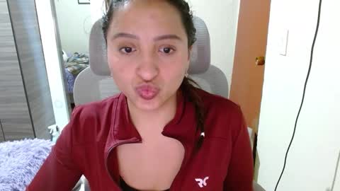 Snapshot of nia_cop chatting on 02/13/26, 03:35 Dani online show from 02/13/26, 03:35