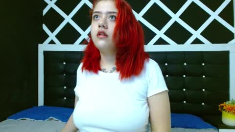 Estefani  online show from 12/17/24, 11:39