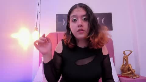Snapshot of nia_stark chatting on 04/30/26, 03:46 Estefani online show from 04/30/26, 03:46