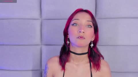 Snapshot of niaafox chatting on 04/16/26, 12:39 Nia online show from 04/16/26, 12:39