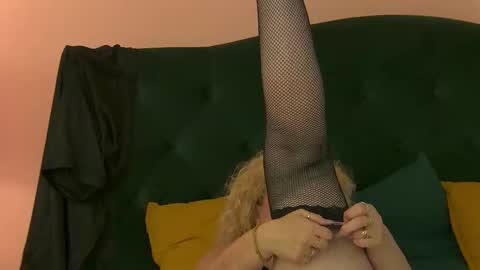 Nia MILF GRANNY MATURE online show from 11/04/25, 06:51