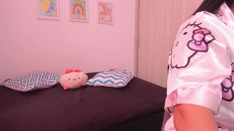 Snapshot of nianoretti chatting on 03/06/26, 03:41 Nia online show from 03/06/26, 03:41