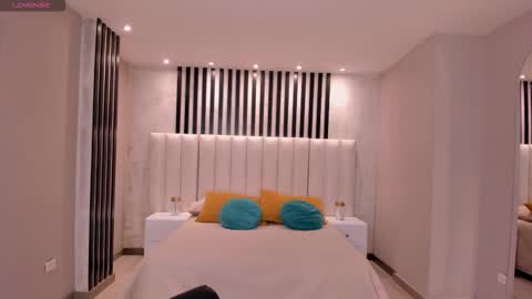 Call me Nia  online show from 09/27/25, 06:57