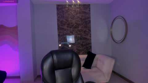 Snapshot of niasalvatore chatting on 02/10/26, 02:48 Call me Nia online show from 02/10/26, 02:48