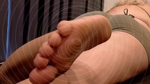 Kim online show from 02/05/26, 04:17