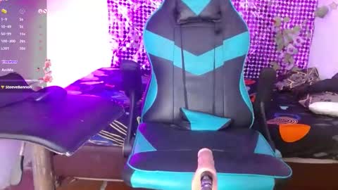 Snapshot of niawk_ chatting on 03/11/26, 08:59 Niawk online show from 03/11/26, 08:59