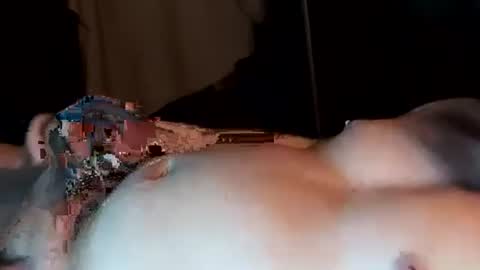 nic6413 online show from 12/15/25, 09:52