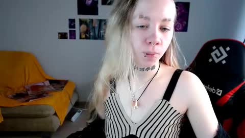 Snapshot of nica_kawaii chatting on 03/23/26, 06:28 nica_kawaii online show from 03/23/26, 06:28