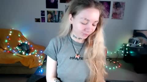 Snapshot of nica_kawaii chatting on 04/03/26, 08:01 nica_kawaii online show from 04/03/26, 08:01