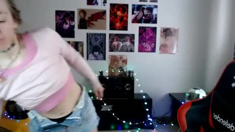 Snapshot of nica_kawaii chatting on 04/07/26, 07:42 nica_kawaii online show from 04/07/26, 07:42