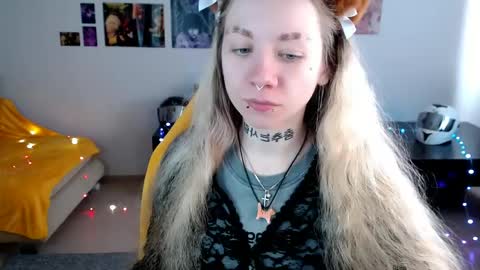 Snapshot of nica_kawaii chatting on 04/14/26, 07:03 nica_kawaii online show from 04/14/26, 07:03