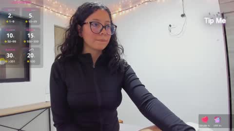 Snapshot of nice_day_ chatting on 03/23/26, 01:09 day online show from 03/23/26, 01:09