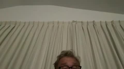 Snapshot of nice_gentle_naughty chatting on 02/18/26, 02:18 Nice Gentle Naughty online show from 02/18/26, 02:18