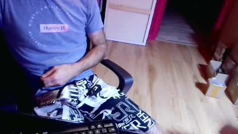 Snapshot of nicecck24 chatting on 01/12/25, 05:45 nicecck24 online show from 01/12/25, 05:45