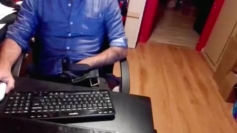 Snapshot of nicecck24 chatting on 10/16/25, 03:29 nicecck24 online show from 10/16/25, 03:29