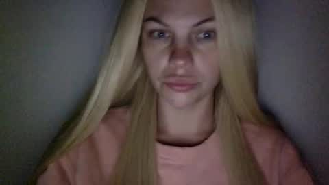 Snapshot of nicecolddrink2 chatting on 11/11/25, 10:48 Amber online show from 11/11/25, 10:48