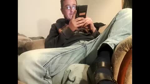 Snapshot of nicefuck0077 chatting on 03/17/26, 11:30 nicefuck0077 online show from 03/17/26, 11:30