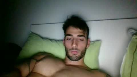 Snapshot of nicegguy9826 chatting on 10/23/25, 08:02 nicegguy9826 online show from 10/23/25, 08:02