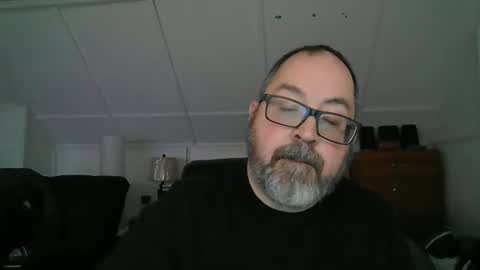 Snapshot of niceguy7208 chatting on 02/10/25, 03:46 niceguy7208 online show from 02/10/25, 03:46