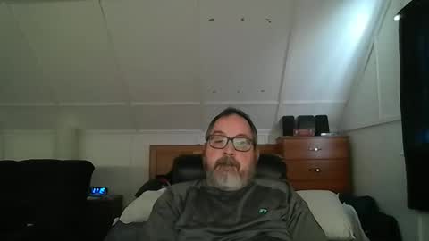 Snapshot of niceguy7208 chatting on 03/22/26, 03:15 niceguy7208 online show from 03/22/26, 03:15