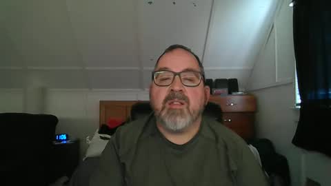 Snapshot of niceguy7208 chatting on 04/12/26, 03:06 niceguy7208 online show from 04/12/26, 03:06