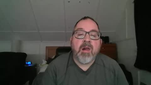 Snapshot of niceguy7208 chatting on 04/13/26, 03:23 niceguy7208 online show from 04/13/26, 03:23