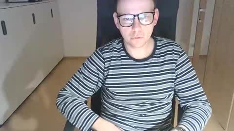 NiceGuyFlo online show from 03/09/25, 02:50