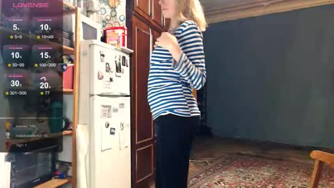 Kathrine online show from 10/23/25, 08:07