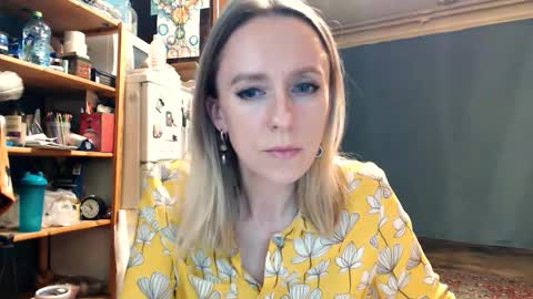 Kathrine online show from 11/21/25, 08:51