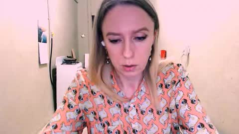 Kathrine online show from 03/28/26, 09:25