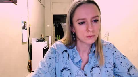 Kathrine online show from 05/18/26, 07:31