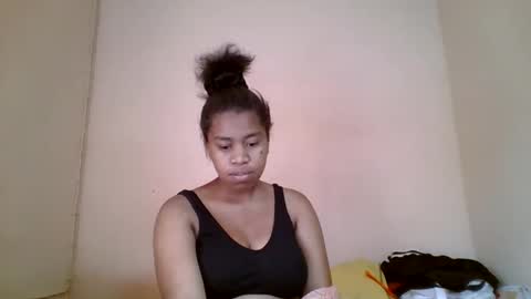 Snapshot of nicelly01 chatting on 05/16/26, 06:32 nicelly01 online show from 05/16/26, 06:32