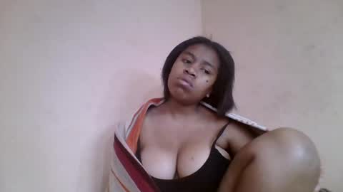 nicelly01 online show from 06/25/26, 05:23