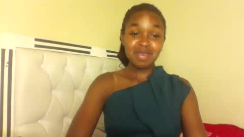 Snapshot of nicemillow chatting on 12/16/24, 07:54 nicemillow online show from 12/16/24, 07:54