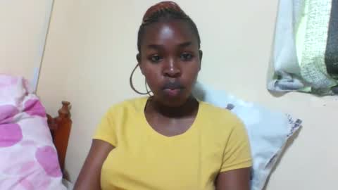 Snapshot of nicemillow chatting on 02/27/25, 04:31 nicemillow online show from 02/27/25, 04:31